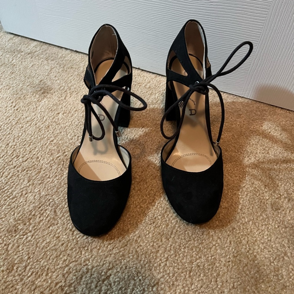 Black Toe Heels size 7.5